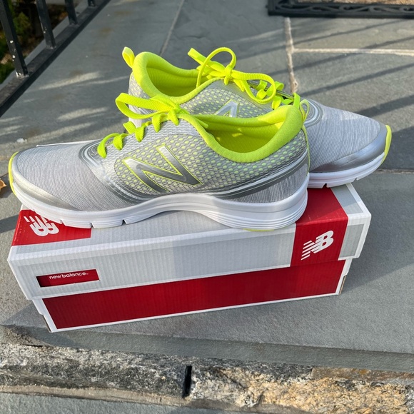 New Balance Cush grey & yellow sneakers - NWT - Picture 2 of 6